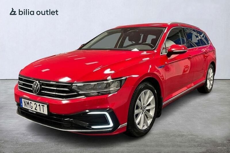 Röd Begagnad 2020 VW Passat GTE Kombi | 209 900 kr (Bra pris) - Bild 1/3