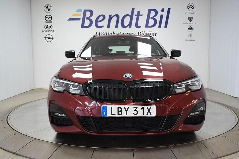 Begagnad BMW 330 M Sport 292 HK (214 kW) 2022 Röd Kombi