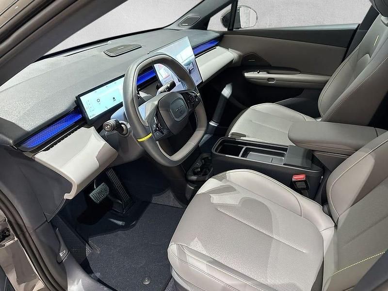 Ny Lynk & Co 02 202 kW (275 HK) 2025 Grå SUV