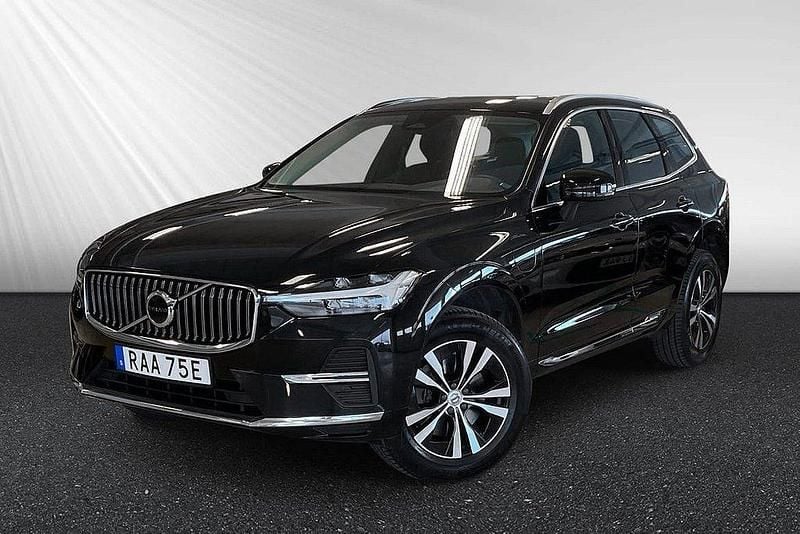 Svart Begagnad 2022 Volvo XC60 SUV | 364 900 kr (Superpris) - Bild 1/4