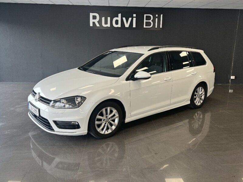 Vit Begagnad 2016 VW Golf VII Kombi | 114 900 kr (Marknadspris) - Bild 1/4