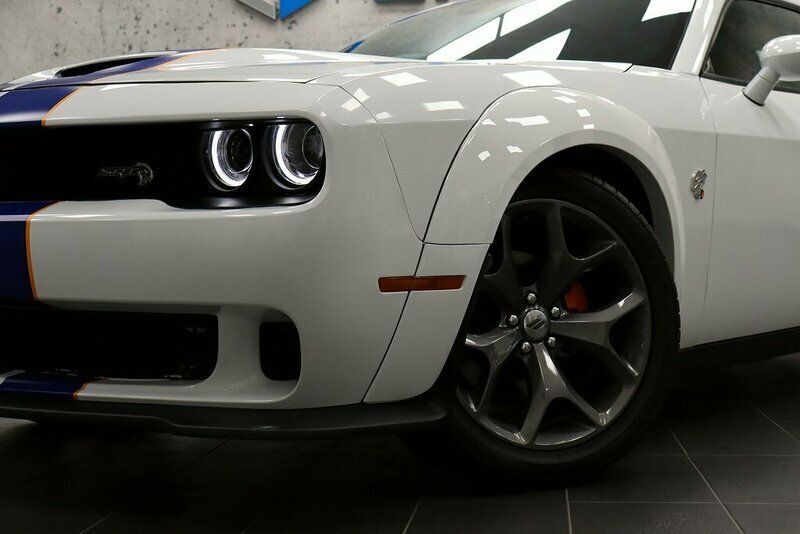 Begagnad Dodge Challenger 381 HK (280 kW) 2019 Vit Sportkupé