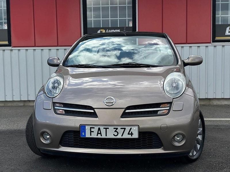 Ljusbrun Begagnad 2006 Nissan Micra C+C Cab | 49 900 kr (Lite dyr) - Bild 1/4