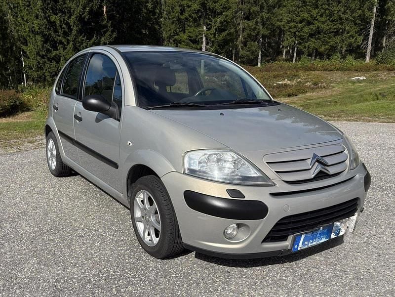 Brun Begagnad 2008 Citroën C3 Halvkombi | 19 500 kr (Marknadspris) - Bild 1/4