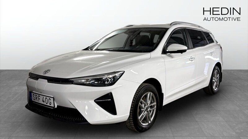 Vit (white) Begagnad 2022 MG MG5 EV Kombi | 224 900 kr (Bra pris) - Bild 1/4