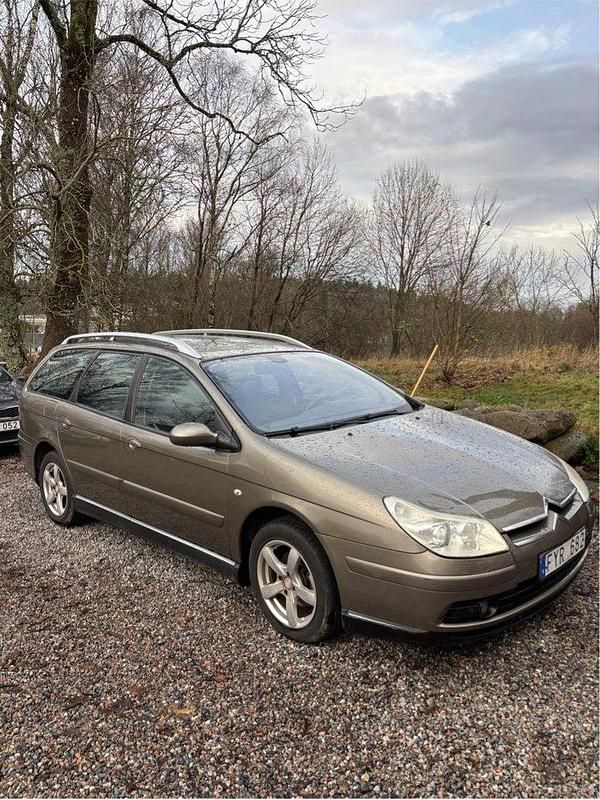 Brun Begagnad 2008 Citroën C5 Kombi | 30 000 kr (Marknadspris) - Bild 1/4