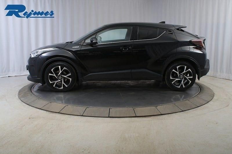 Begagnad Toyota C-HR Edition 98 HK (72 kW) 2020 Svart SUV