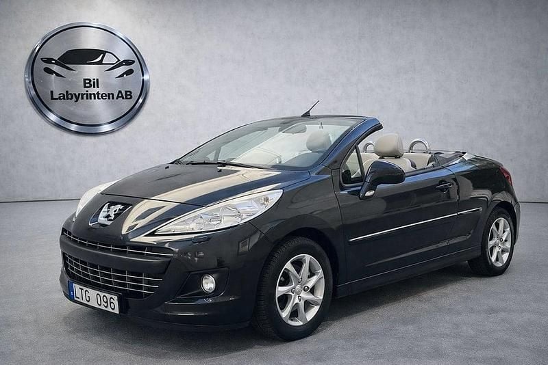 Svart Begagnad 2011 Peugeot 207 CC Cab | 44 900 kr (Marknadspris) - Bild 1/4