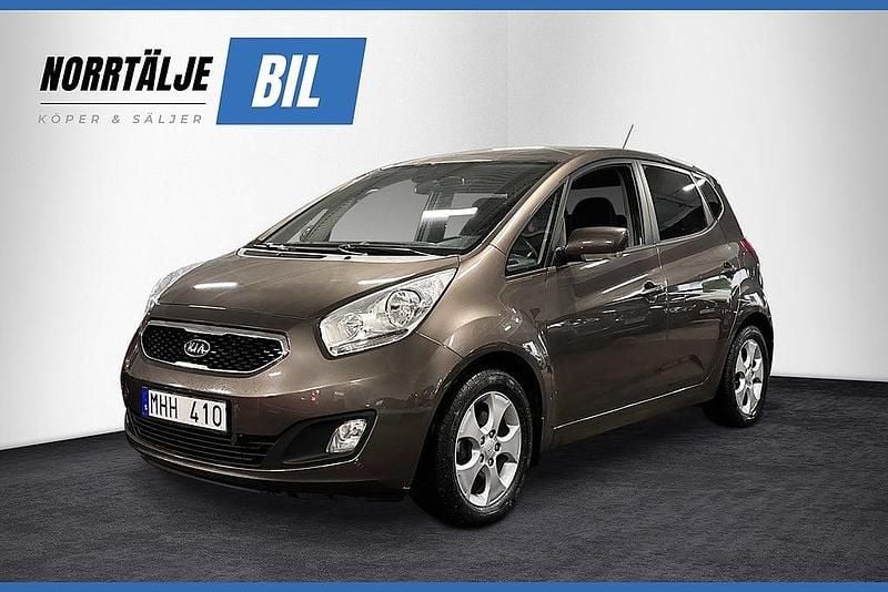 Ljusbrun Begagnad 2012 Kia Venga Halvkombi | 89 900 kr (Dyr) - Bild 1/4