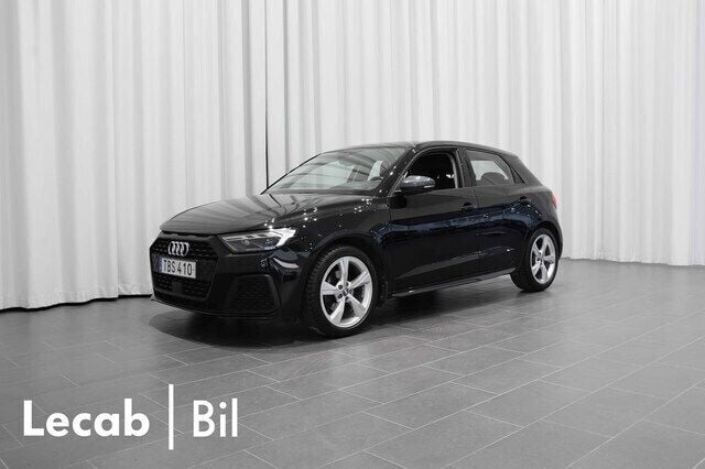 Mytsvart metallic Begagnad 2019 Audi A1 Sportback Halvkombi | 209 500 kr (Marknadspris) - Bild 1/4