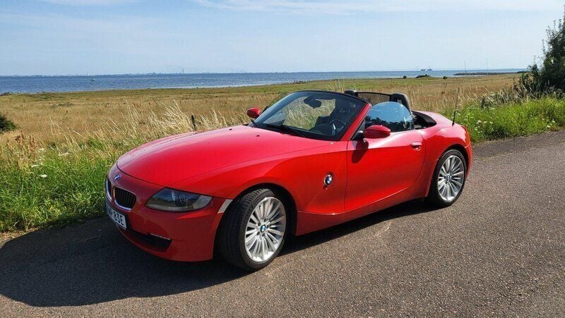 Röd Begagnad 2006 BMW Z4 Cab | 115 000 kr (Marknadspris) - Bild 1/4