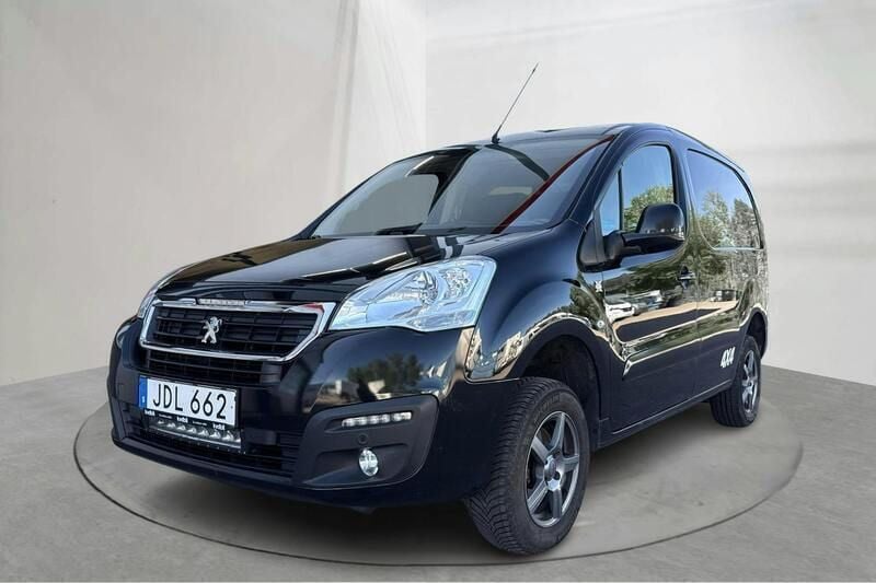 Svart Begagnad 2017 Peugeot Partner Minibuss | 95 000 kr (Bra pris) - Bild 1/4