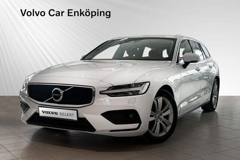 Vit Begagnad 2021 Volvo V60 Momentum Kombi | 259 900 kr (Bra pris) - Bild 1/4