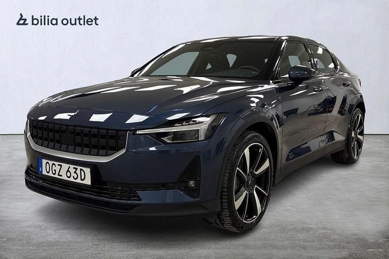 Mörkblå (blå) Begagnad 2022 Polestar 2 Pilot Sedan | 319 900 kr (Marknadspris) - Bild 1/4