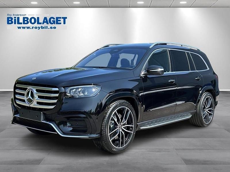 Svart metallic Ny 2025 Mercedes GLS450 SUV | 1 324 000 kr - Bild 1/4