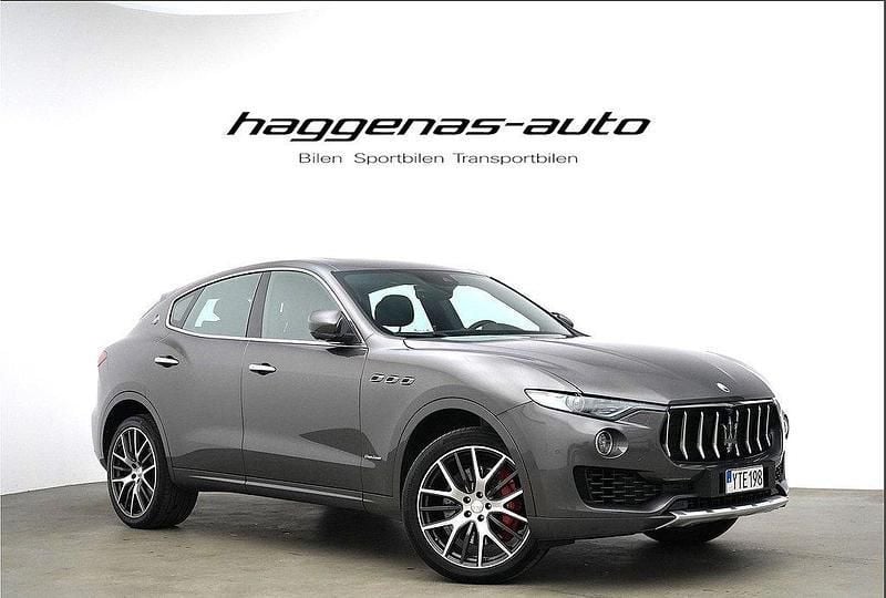 Grå Begagnad 2017 Maserati Levante SUV | 499 000 kr - Bild 1/4