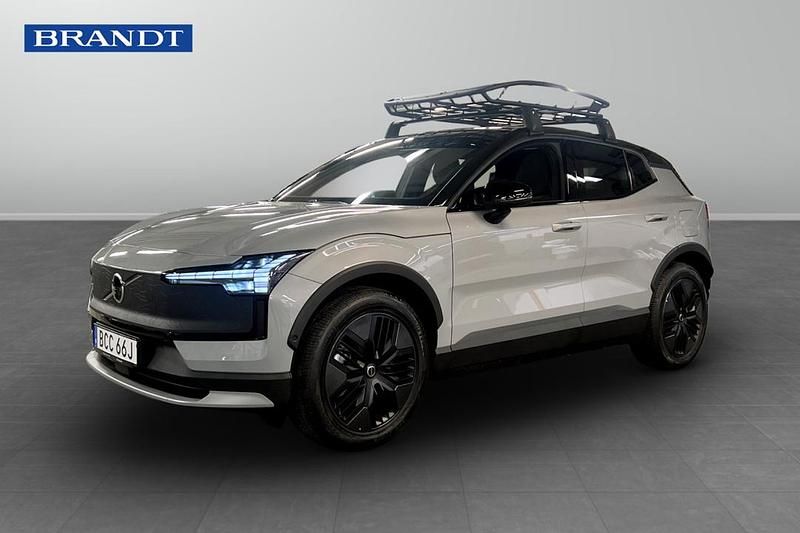 Grå Ny 2025 Volvo EX30 CC Performance | 579 900 kr - Bild 1/4