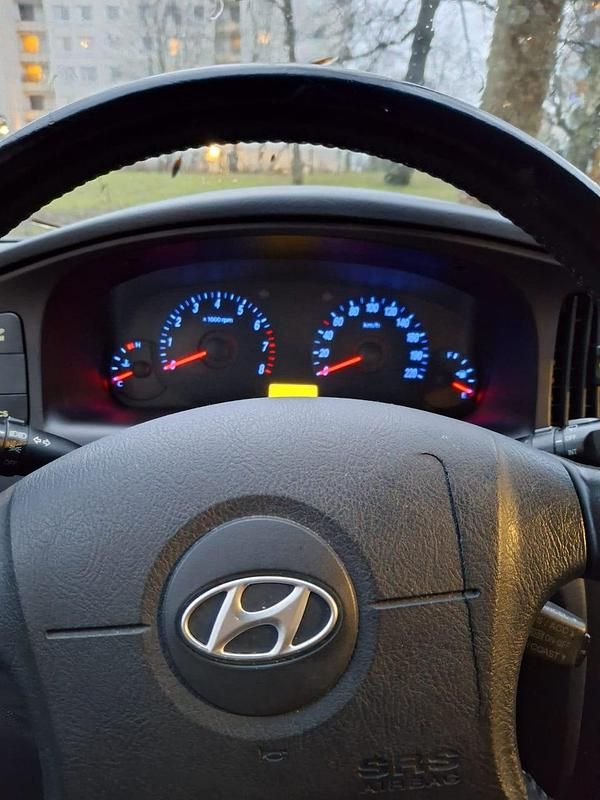 Begagnad Hyundai Elantra 143 HK (105 kW) 2006 Halvkombi