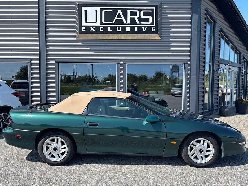 Begagnad Chevrolet Camaro 203 HK (149 kW) 1997 Mörkgrön Cab