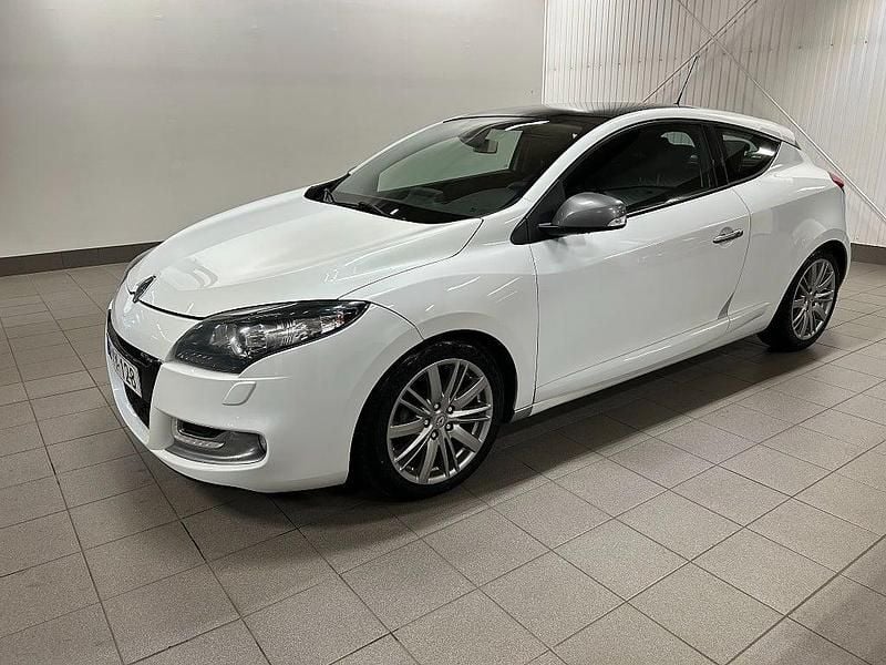 Begagnad Renault Mégane GT Line GT-Line 131 HK (96 kW) 2013 Vit Sportkupé