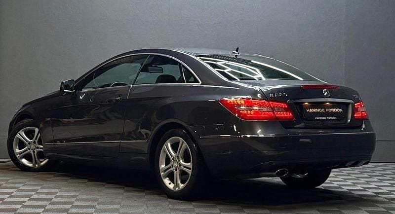 Begagnad Mercedes E220 170 HK (125 kW) 2011 Mörkgrå (grå) Sportkupé