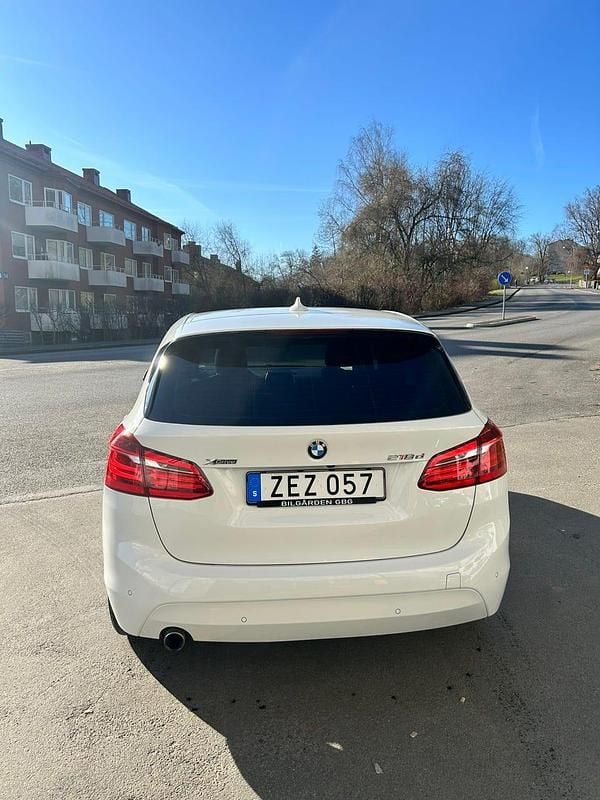Begagnad BMW 218 Active Tourer 150 HK (110 kW) 2019 Minibuss