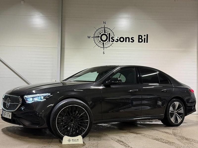 Grå Begagnad 2024 Mercedes E300 AMG Sedan | 698 900 kr (Lite dyr) - Bild 1/4