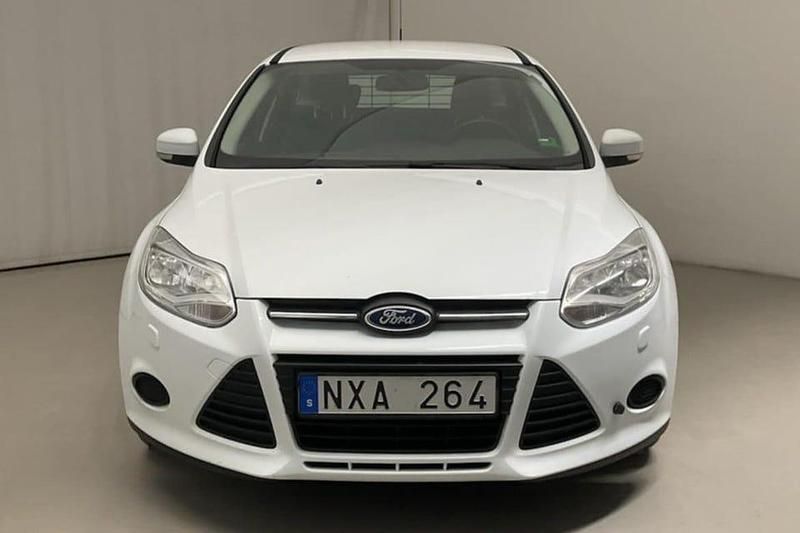 Vit Begagnad 2014 Ford Focus Kombi | 55 000 kr (Bra pris) - Bild 1/4