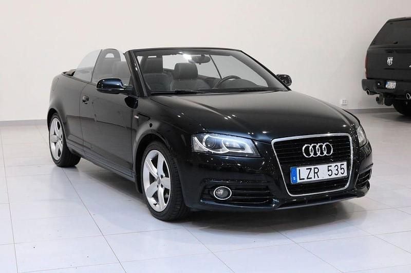 Svart Begagnad 2012 Audi A3 Cabriolet S-Line Cab | 139 900 kr (Marknadspris) - Bild 1/4