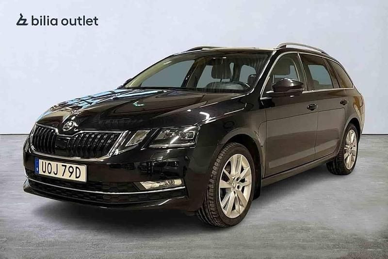 Begagnad Skoda Octavia 2019 Svart Kombi