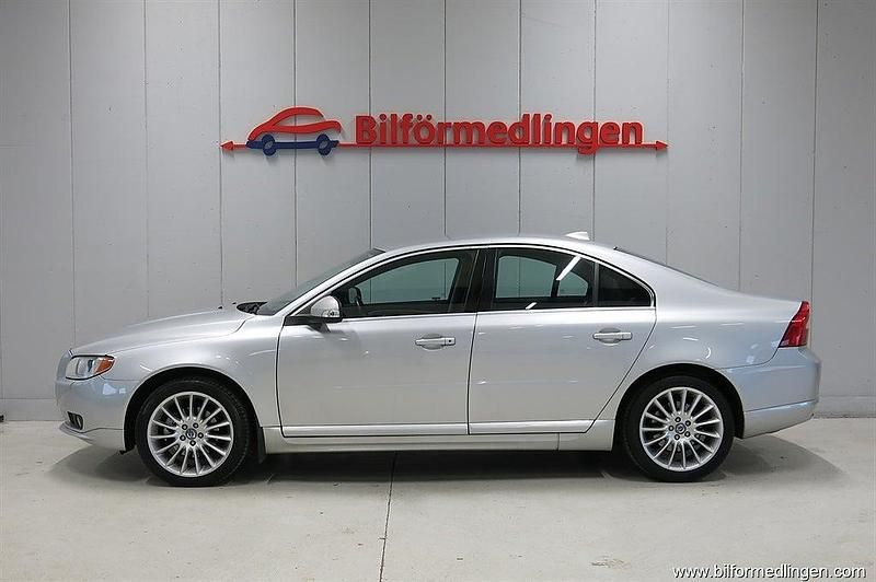 Silver samma som bilen Begagnad 2006 Volvo S80 Momentum Sedan | 49 900 kr (Bra pris) - Bild 1/4