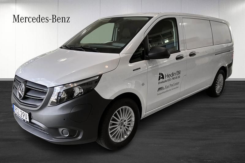 Vit Begagnad 2024 Mercedes e-Vito Minibuss | 562 375 kr (Marknadspris) - Bild 1/4
