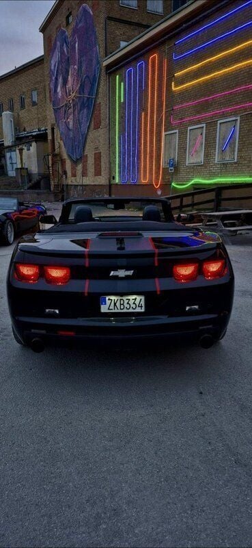 Svart Begagnad 2012 Chevrolet Camaro Cab | 289 000 kr - Bild 1/4