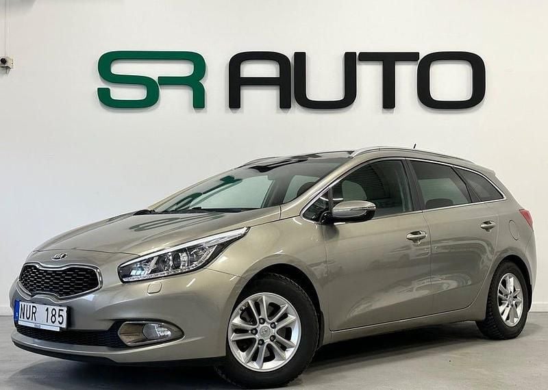 Grå Begagnad 2012 Kia Ceed Sportswagon Kombi | 74 900 kr (Lite dyr) - Bild 1/4