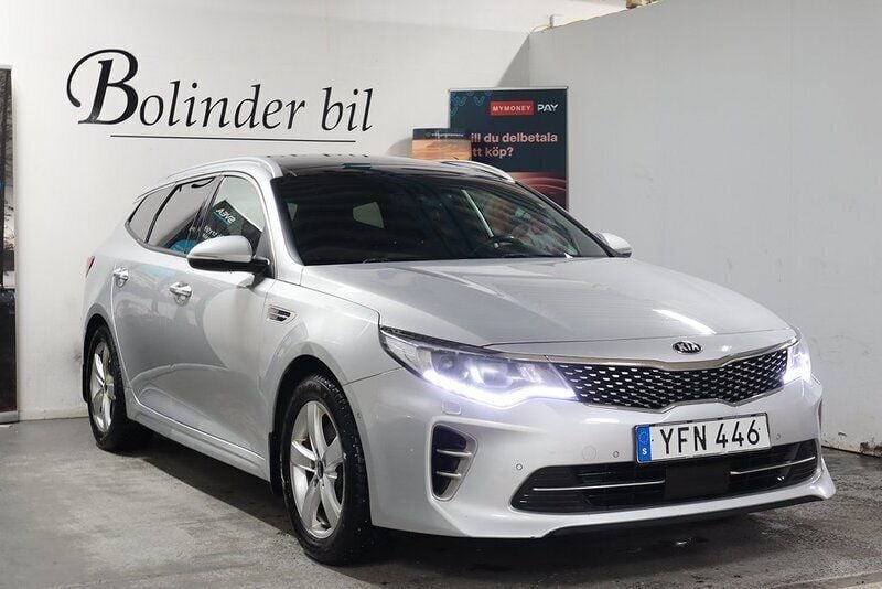 Grå Begagnad 2016 Kia Optima GT-Line Kombi | 138 900 kr (Marknadspris) - Bild 1/4
