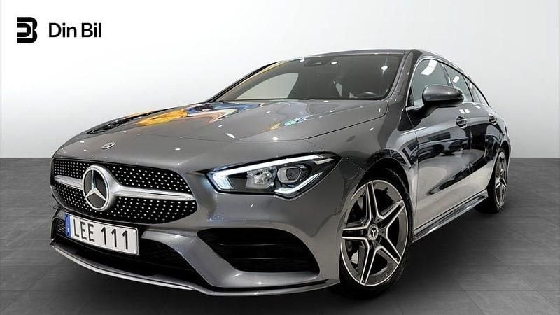 Grå Begagnad 2019 Mercedes CLA200 Kombi | 289 500 kr (Marknadspris) - Bild 1/4