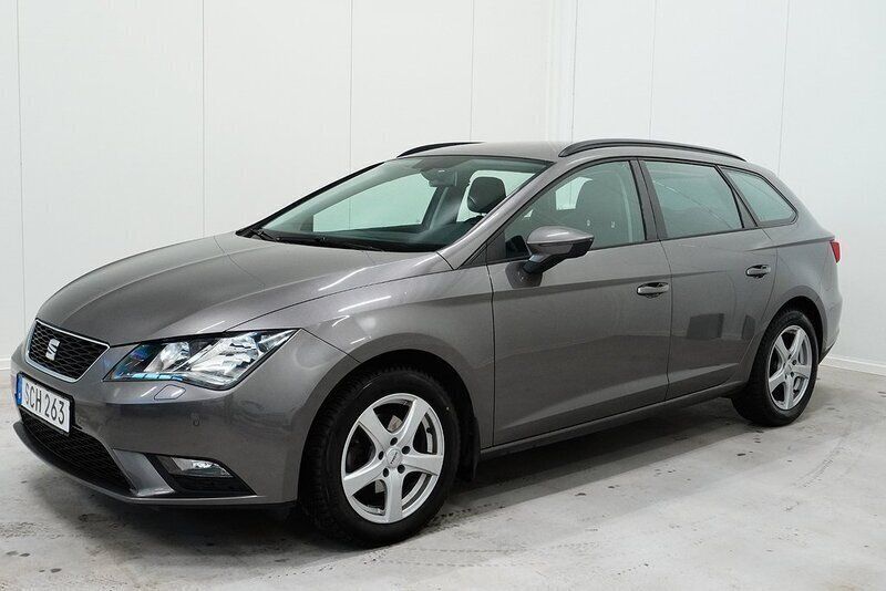 Mörkgrå Begagnad 2015 Seat Leon ST Kombi | 109 900 kr (Marknadspris) - Bild 1/4