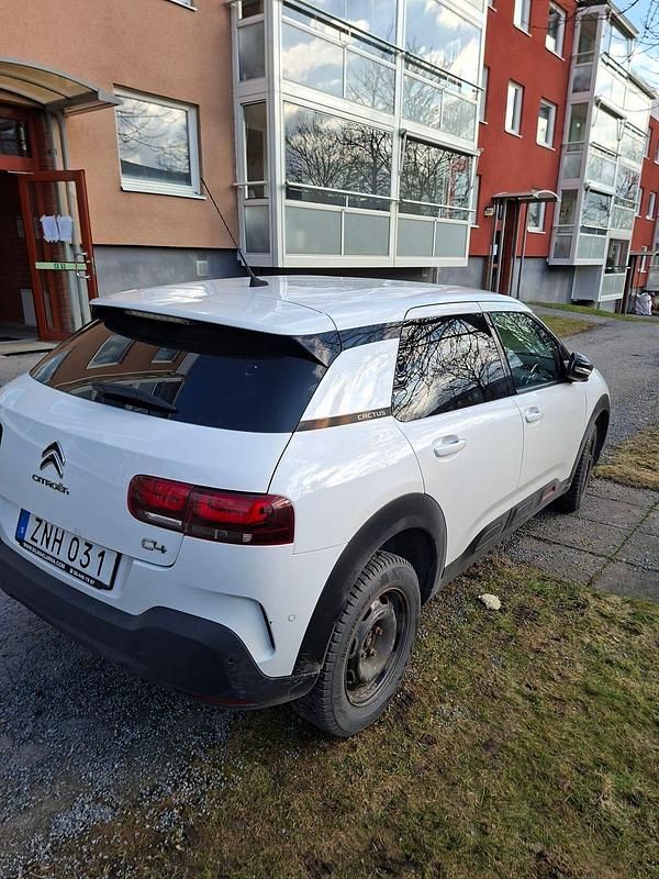 Begagnad Citroën C4 Cactus PureTech 110 HK (80 kW) 2018 Halvkombi