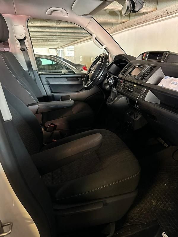 Begagnad VW Caravelle 150 HK (110 kW) 2018 Minibuss