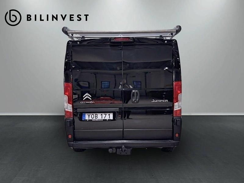 Begagnad Citroën Jumper 131 HK (96 kW) 2018 Svart Minibuss