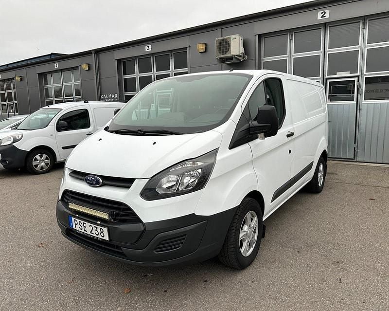 Vit Begagnad 2016 Ford Transit Custom Van | 109 900 kr (Superpris) - Bild 1/4