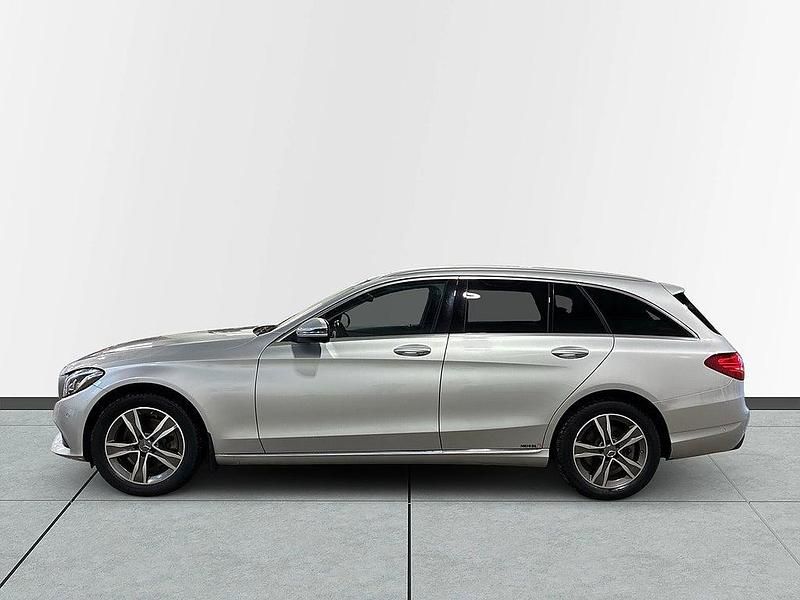 Begagnad Mercedes C220 Avantgarde 170 HK (125 kW) 2016 Silver Kombi