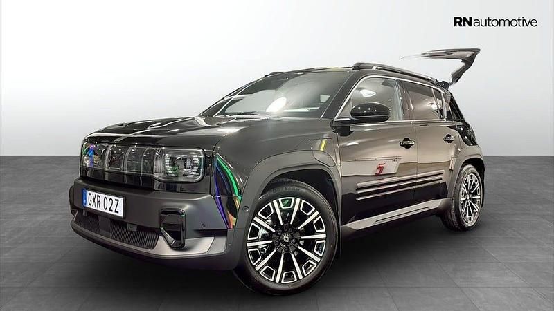 Svart Ny 2025 Renault R4 Iconic SUV | 471 900 kr - Bild 1/4