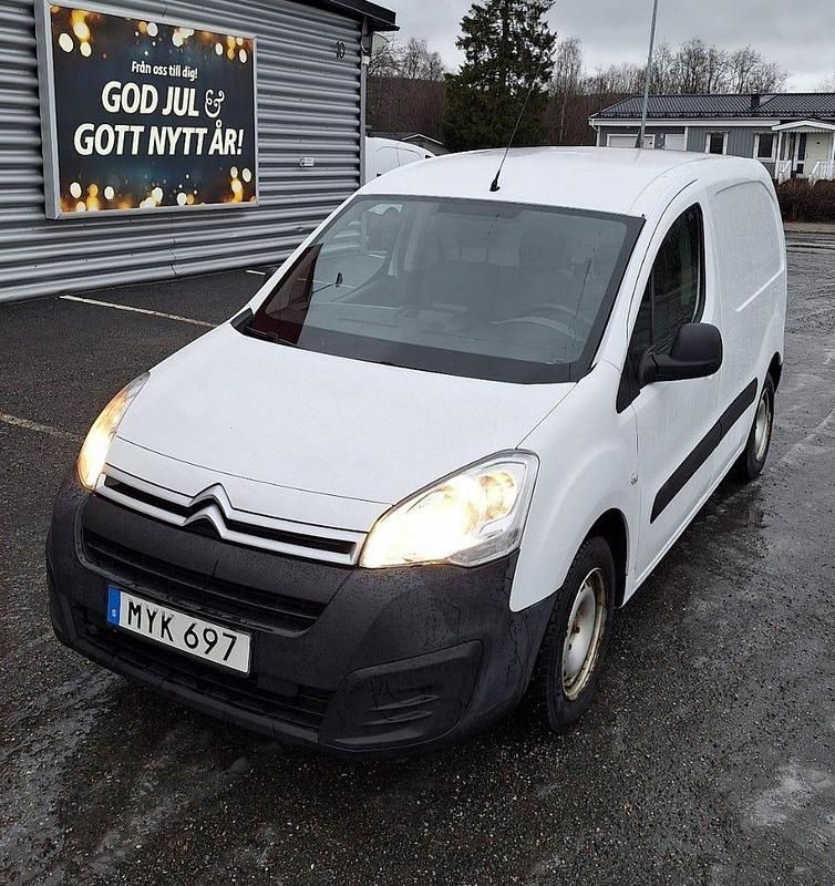 Begagnad Citroën Berlingo 75 HK (55 kW) 2016 Minibuss