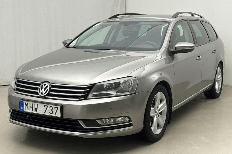 Ljusbrun Begagnad 2012 VW Passat Edition Kombi | 64 000 kr (Marknadspris) - Bild 1/4