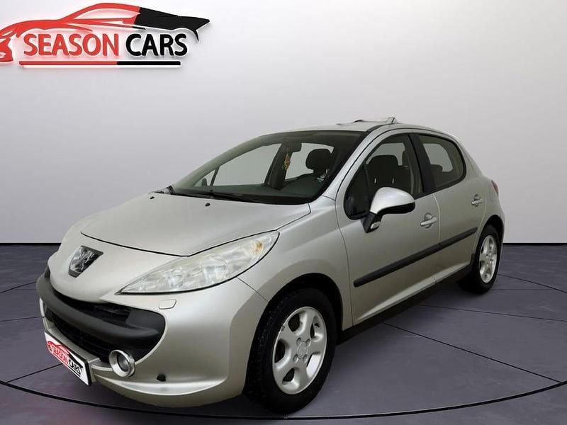 Grå Begagnad 2006 Peugeot 207 Sport Halvkombi | 19 900 kr (Marknadspris) - Bild 1/3