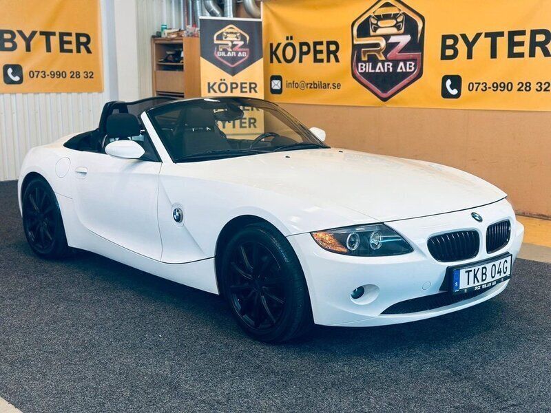 Begagnad BMW Z4 192 HK (141 kW) 2004 Vit Cab