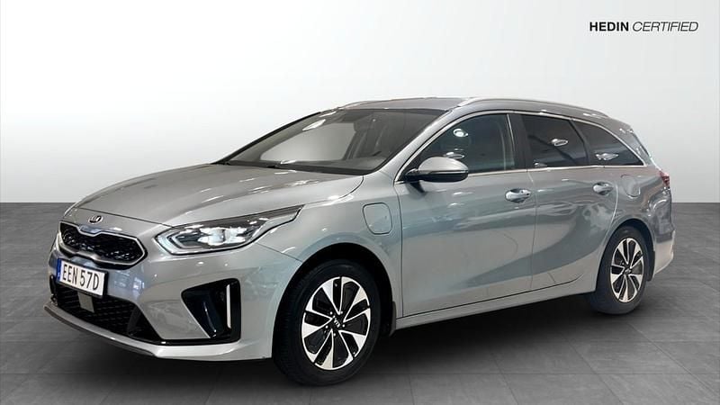 Grå (grey) Begagnad 2021 Kia Ceed Sportswagon Advance Kombi | 209 900 kr (Bra pris) - Bild 1/4