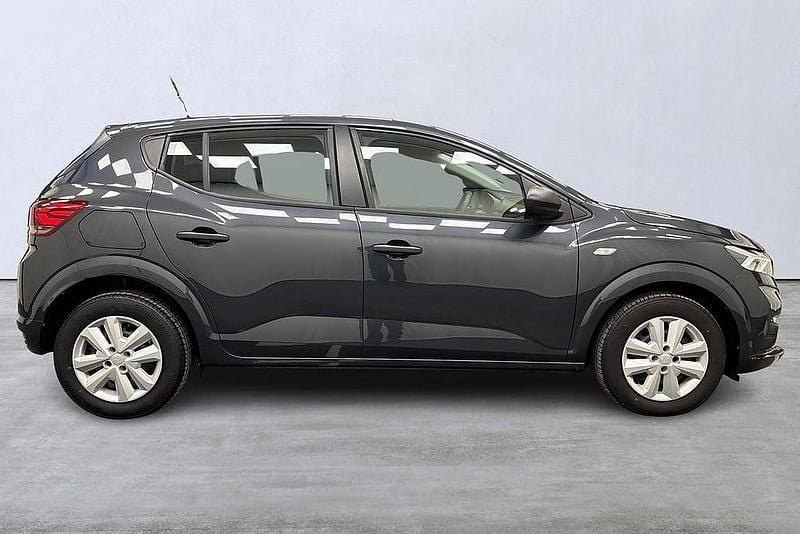 Begagnad Dacia Sandero Essentiel 91 HK (66 kW) 2022 Grå Halvkombi