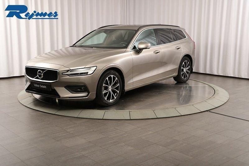 Grå Begagnad 2021 Volvo V60 Pro Kombi | 309 900 kr (Superpris) - Bild 1/4